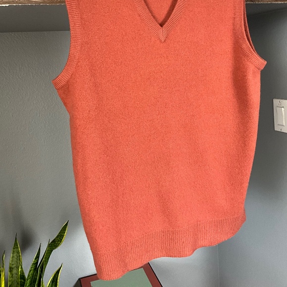 100% Cashmere Soft Cozy Sweater Vest Indie Academia Preppy Rust Brown Men’s L - Picture 3 of 6